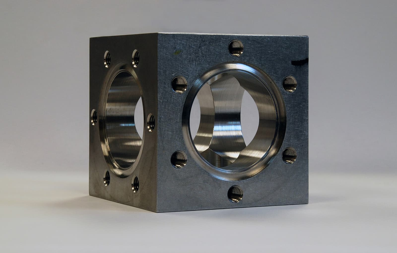 Stainless steel vacuum chamber
